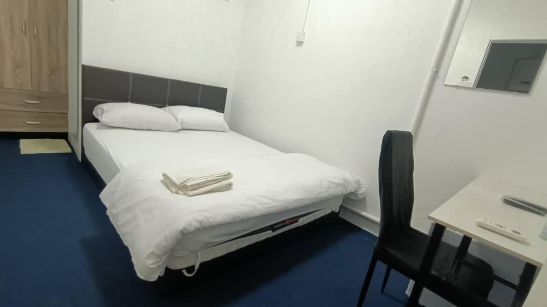 Хостел 246Housecafe Джорджтаун Экстерьер фото